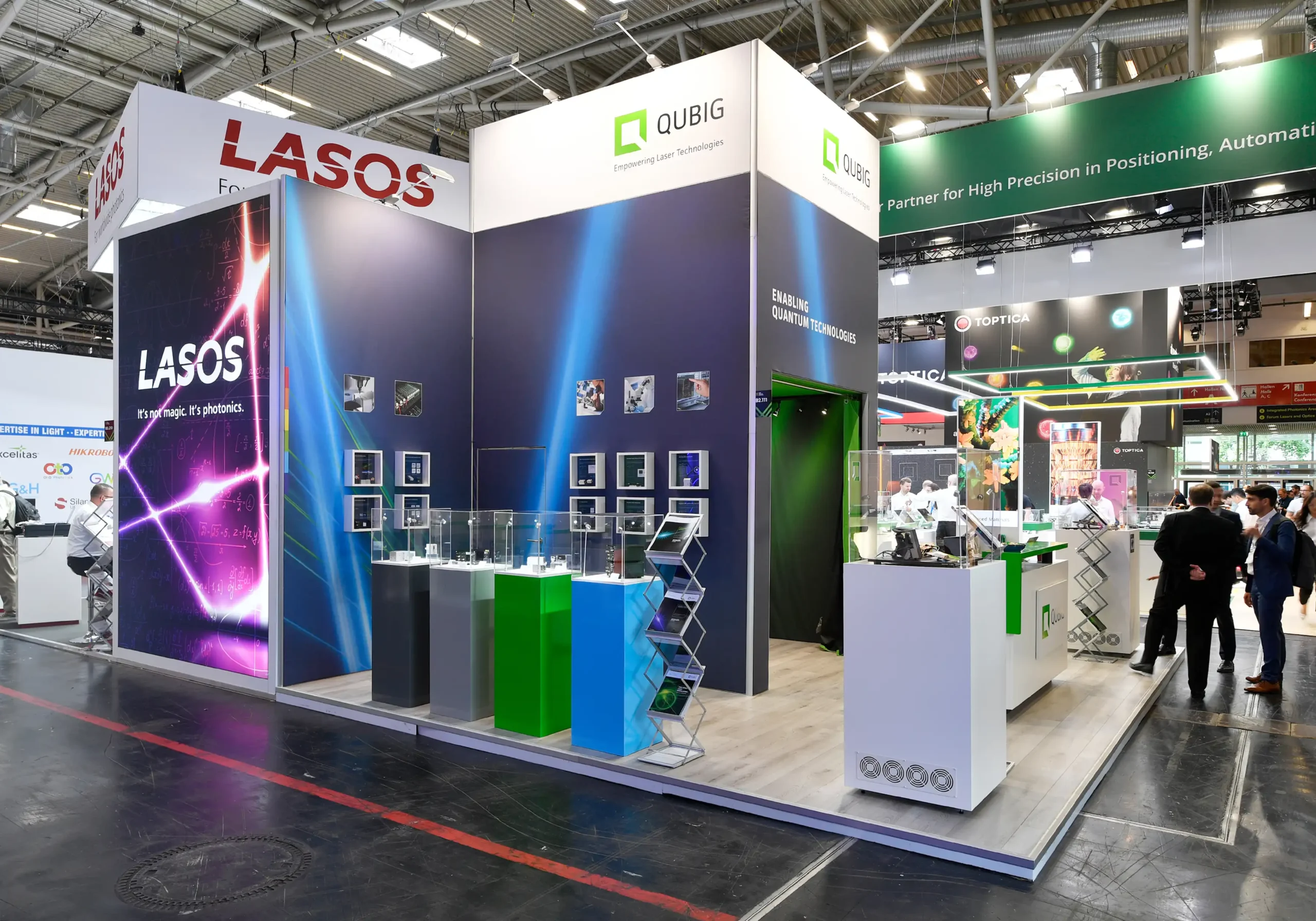 Kleiner Messestand der Marke Lasos